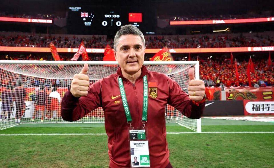 开云体育在线网址-U23国足加油！李昊加油！决赛23点对阵日本，安东尼奥将派何阵容